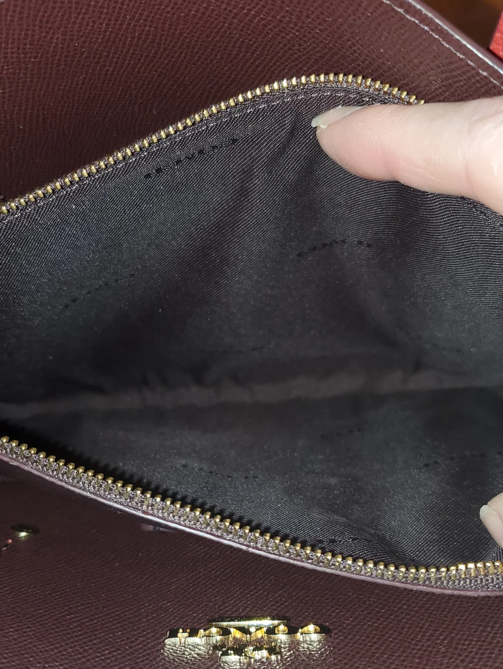 NWOT Charlie 28 Carryall Bag